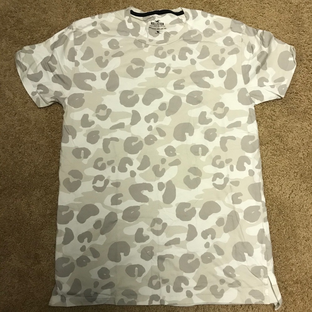 Men’s Hollister Tee Shirt Size Small